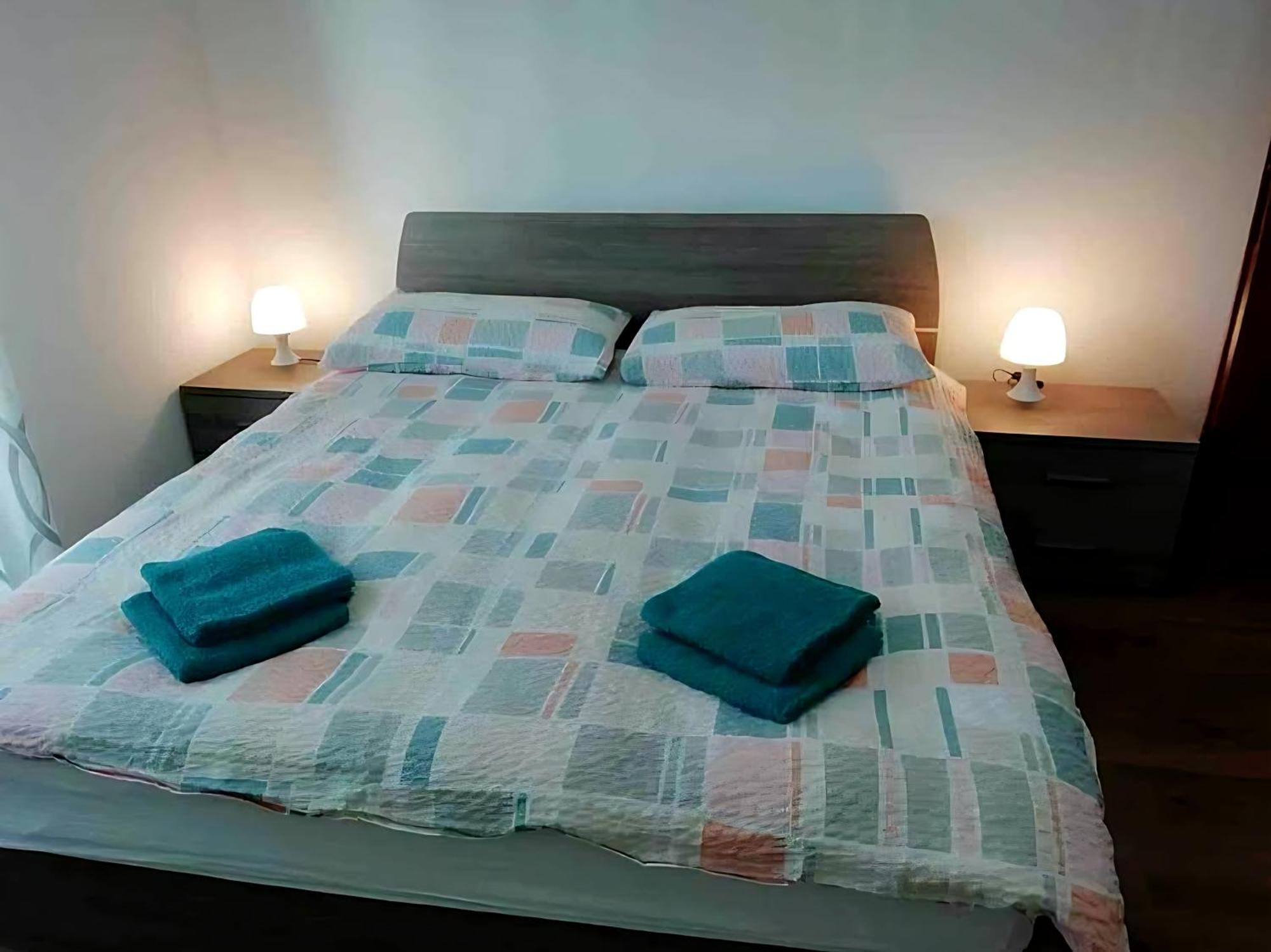 Appartamento completo zona centrale, 4 posti letto Gorizia Esterno foto